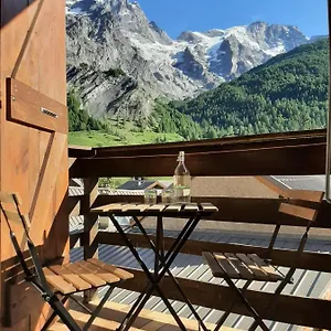  Appartement Le - Studio In The Heart Of The Village With A View Of The Meije